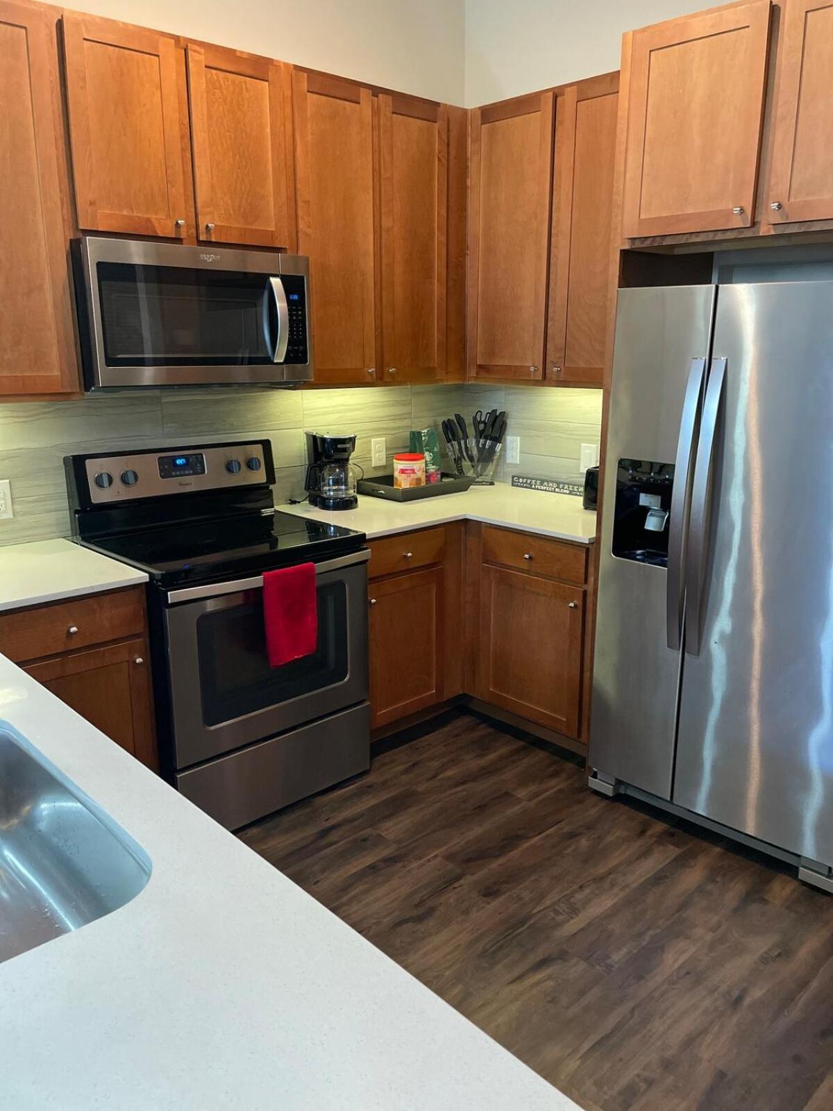 Apartment Luxury 1br-3bd-pool-gym *