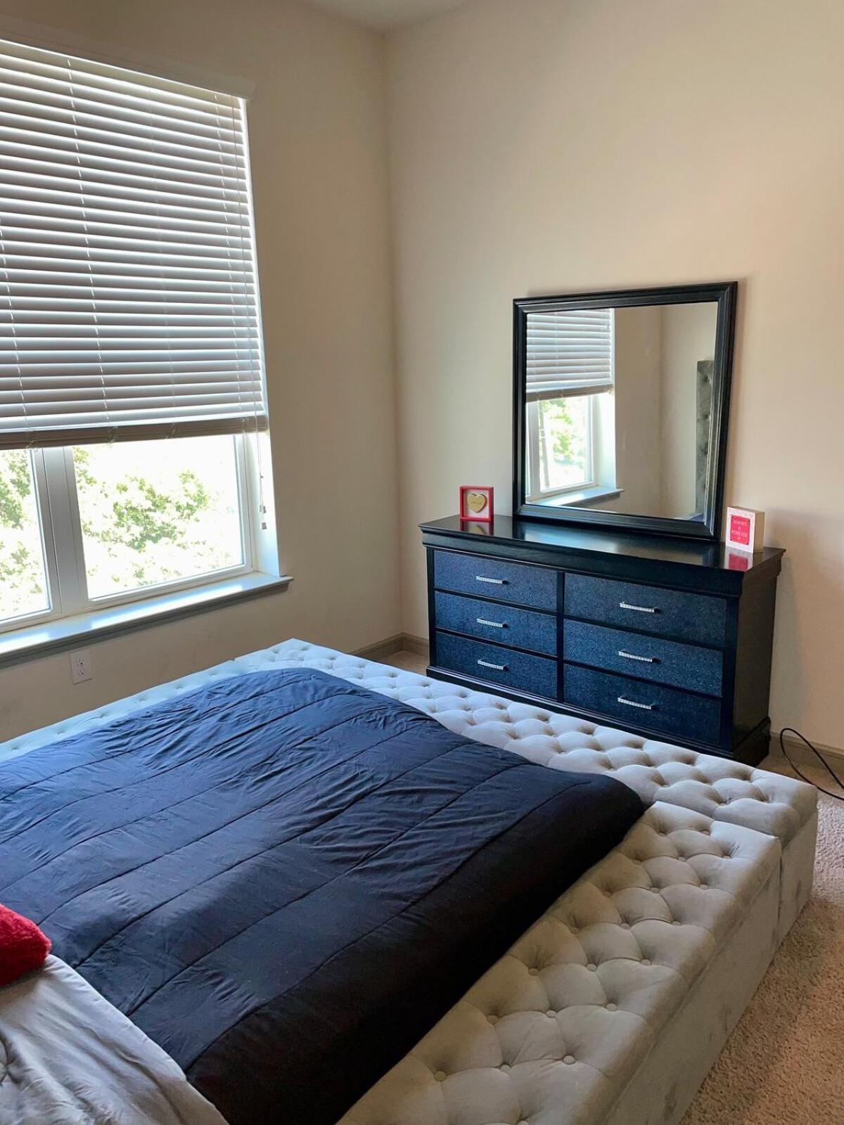 Luxury 1br-3bd-pool-gym Apartment